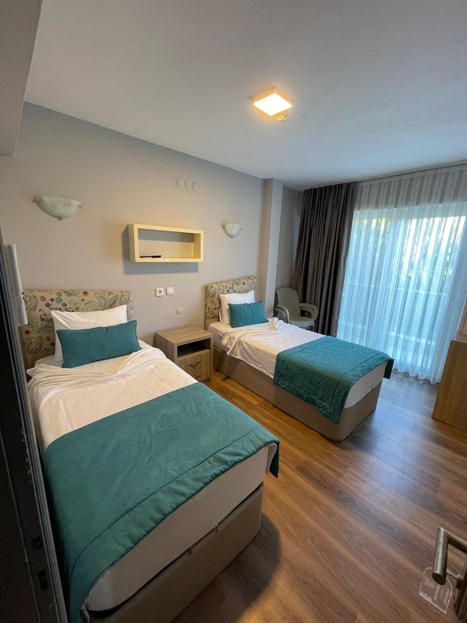 Colophon Beach Otel Gumuldur Exterior foto